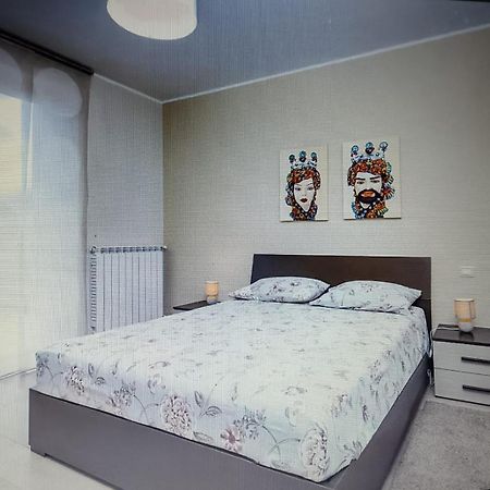 Appartamento Casa del Bosco Milo Esterno foto