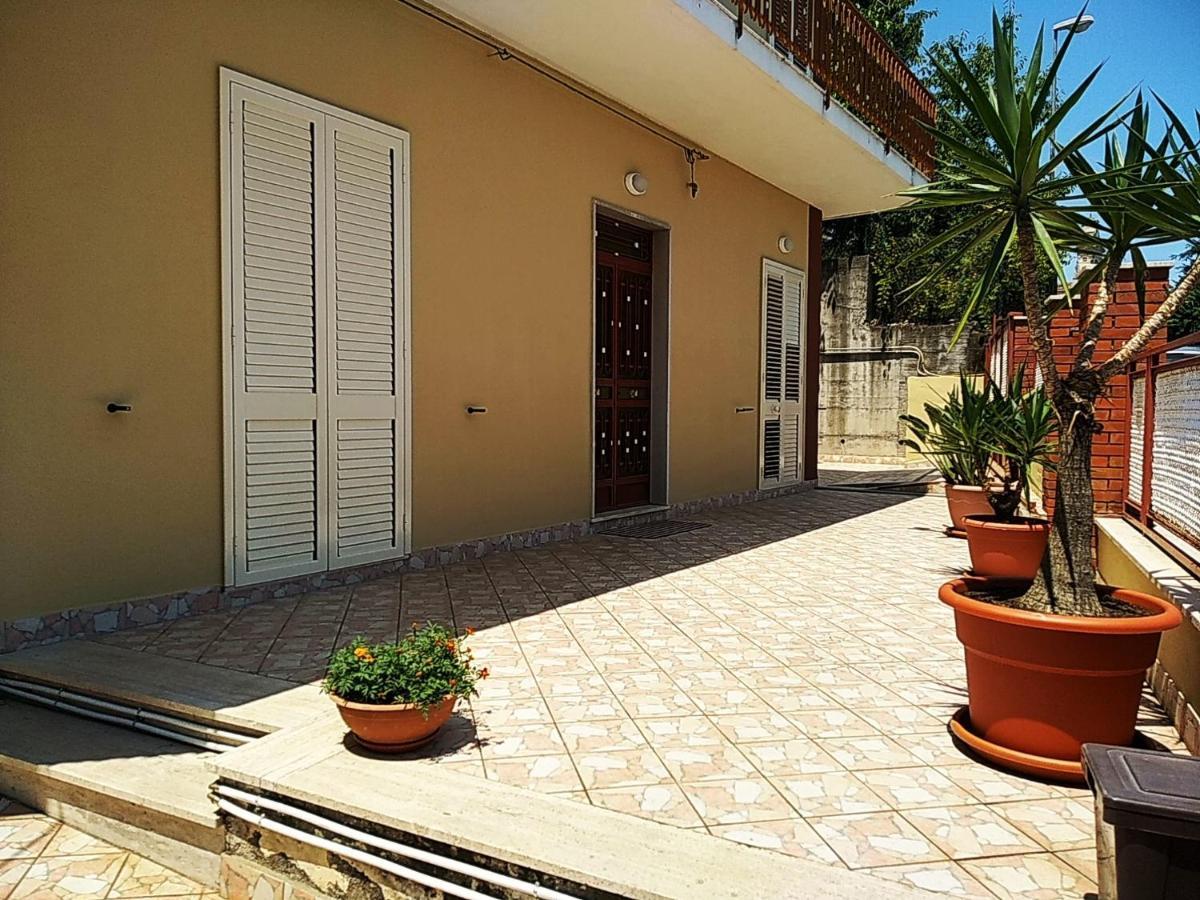 Appartamento Casa del Bosco Milo Esterno foto
